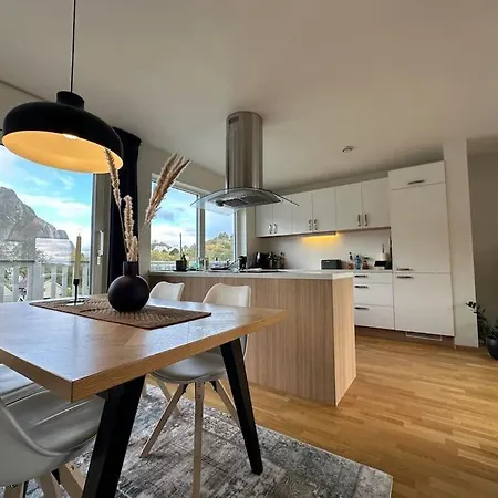 Apartment Exclusive With Great Views Close To Center